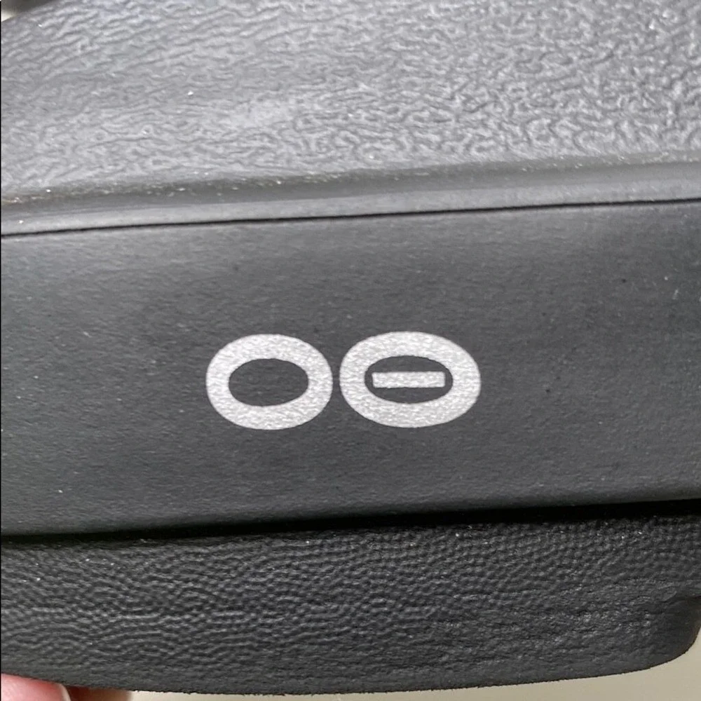 OOFOS OOCLOOG CLOG Black with Seamless‎ Design Men's 10/ Women's 12